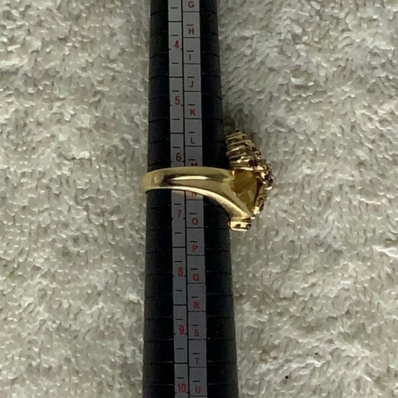 Vintage AISCO 14k Yellow Gold Diamond and Ruby Ring (sz 6.5) - Picture 7 of 7